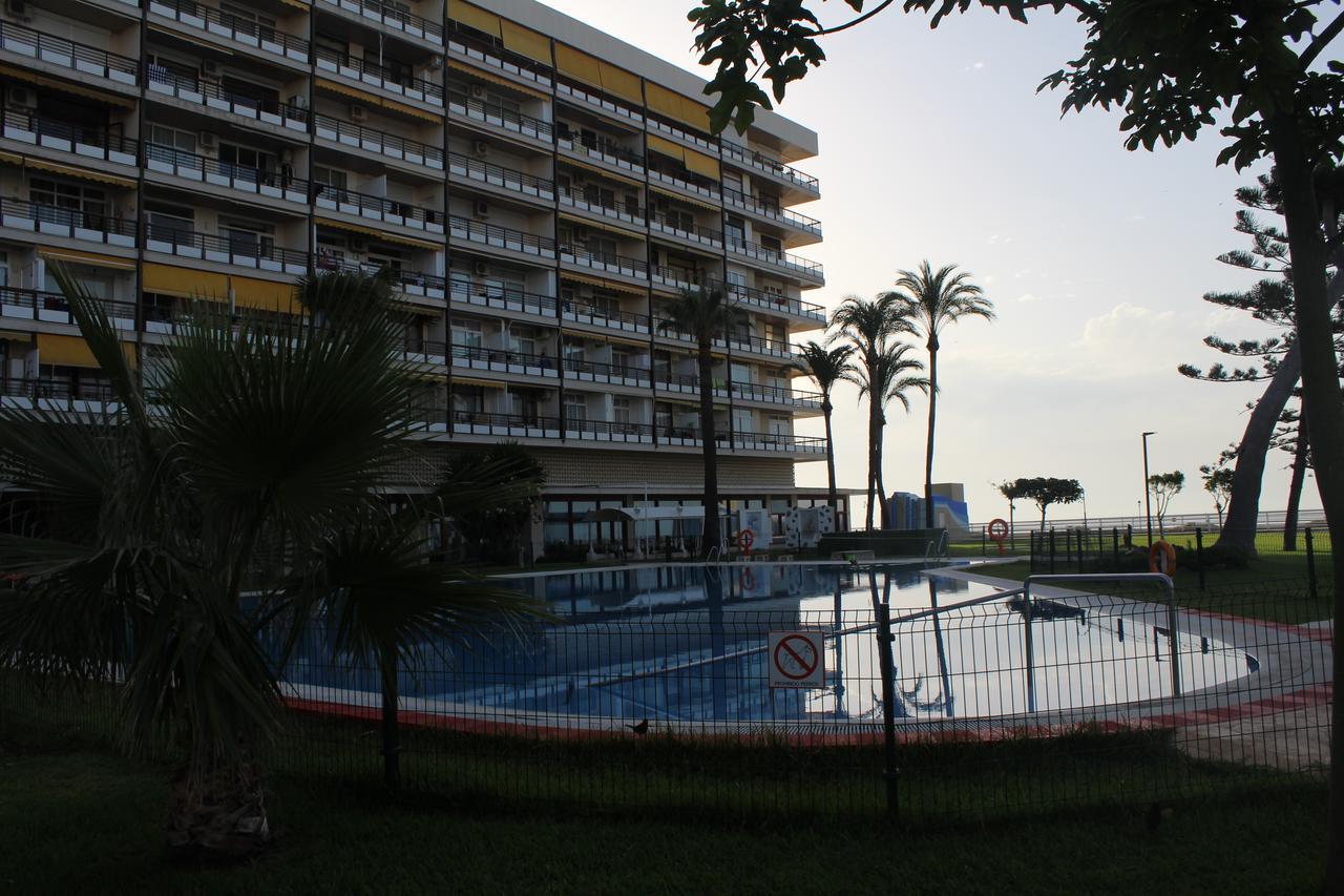 Castillo Santa Clara Estudio Con Vistas Laterales Al Mar Торремолинос Экстерьер фото